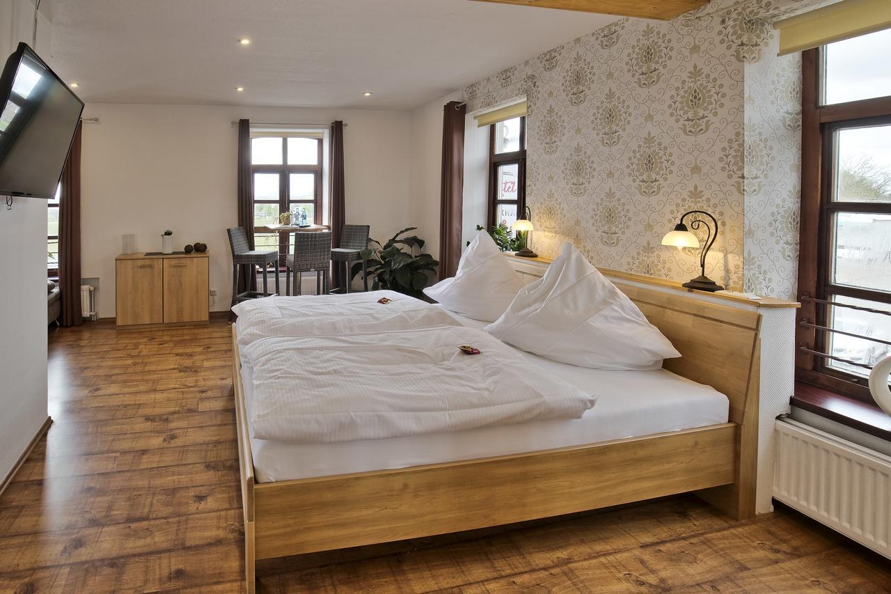 Hotel Packhaus Hooksiel Esterno foto